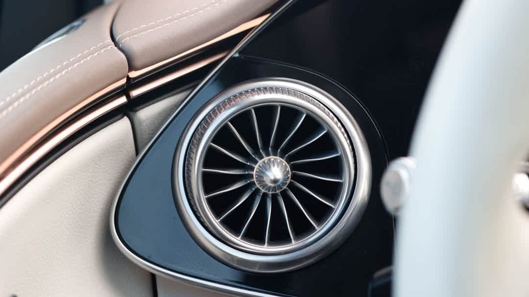 Thumbnail: 2023 Mercedes-Benz EQS - 31