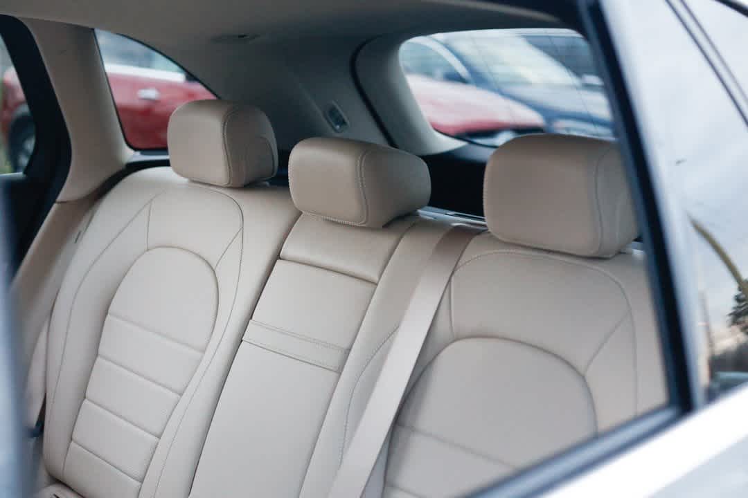 Thumbnail: 2022 Mercedes-Benz GLC - 16