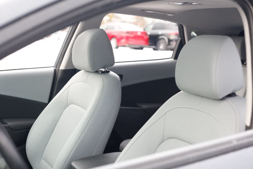 Thumbnail: 2021 Hyundai Kona - 10