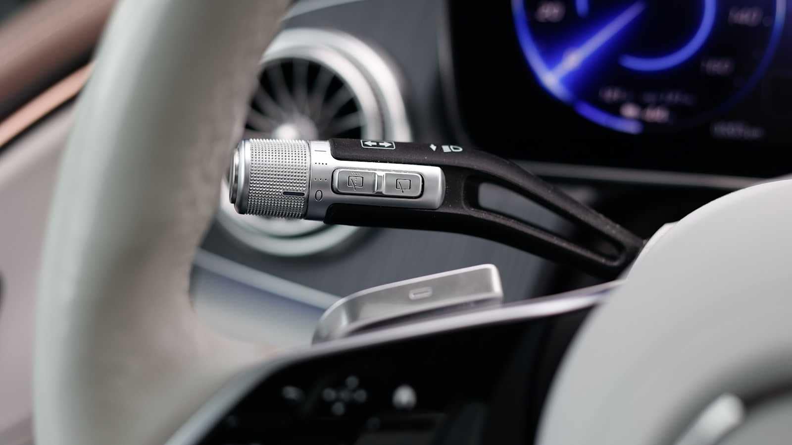 Thumbnail: 2023 Mercedes-Benz EQS - 33