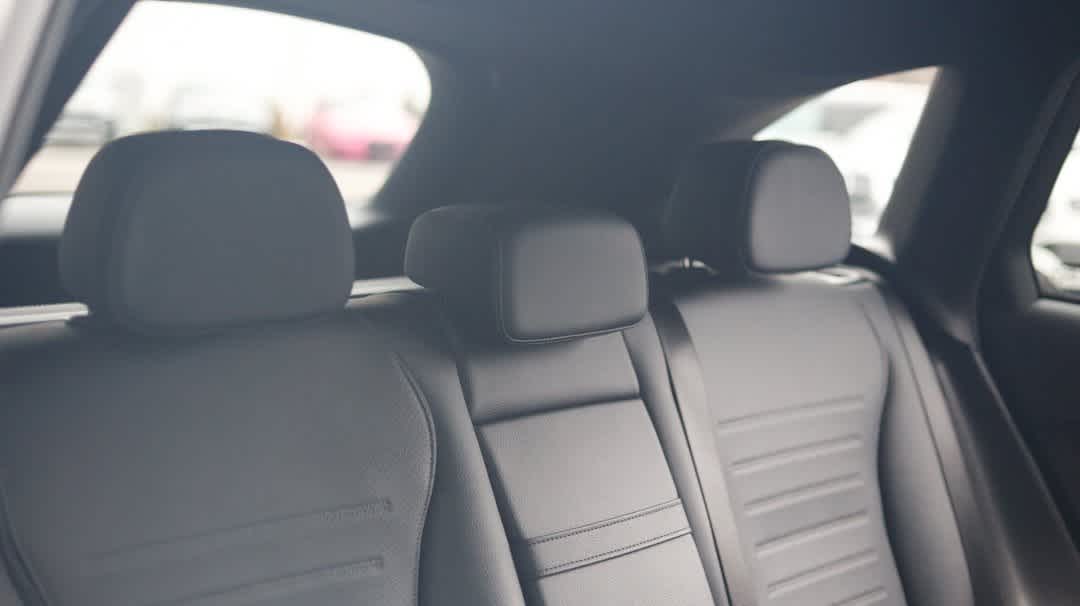 Thumbnail: 2025 Mercedes-Benz GLC - 21