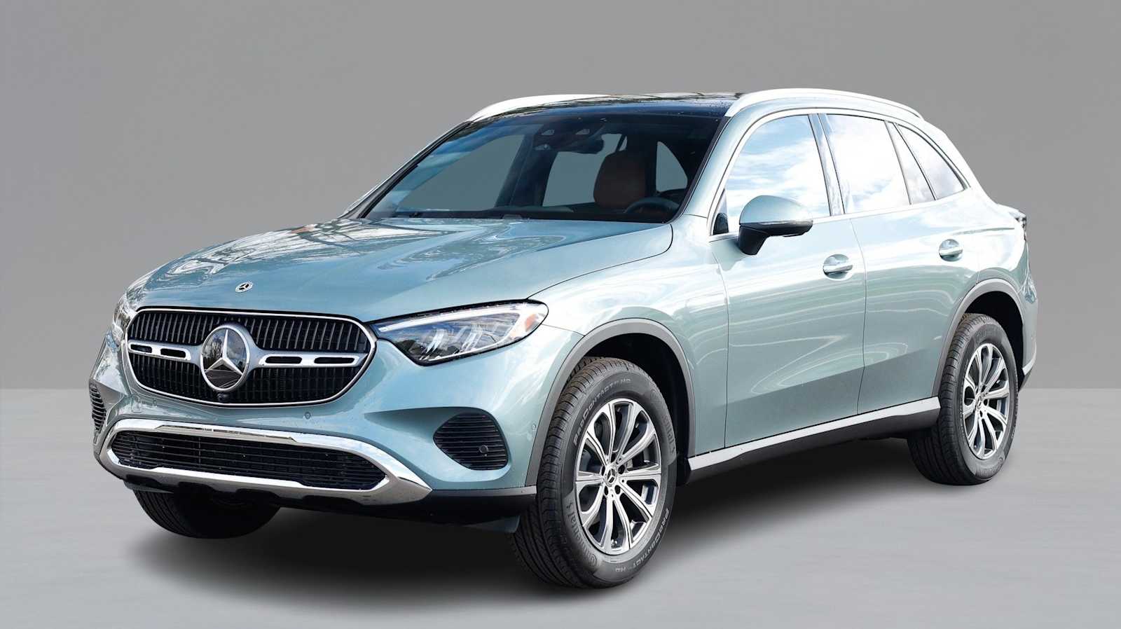 2026 Mercedes-Benz GLC Base's photo