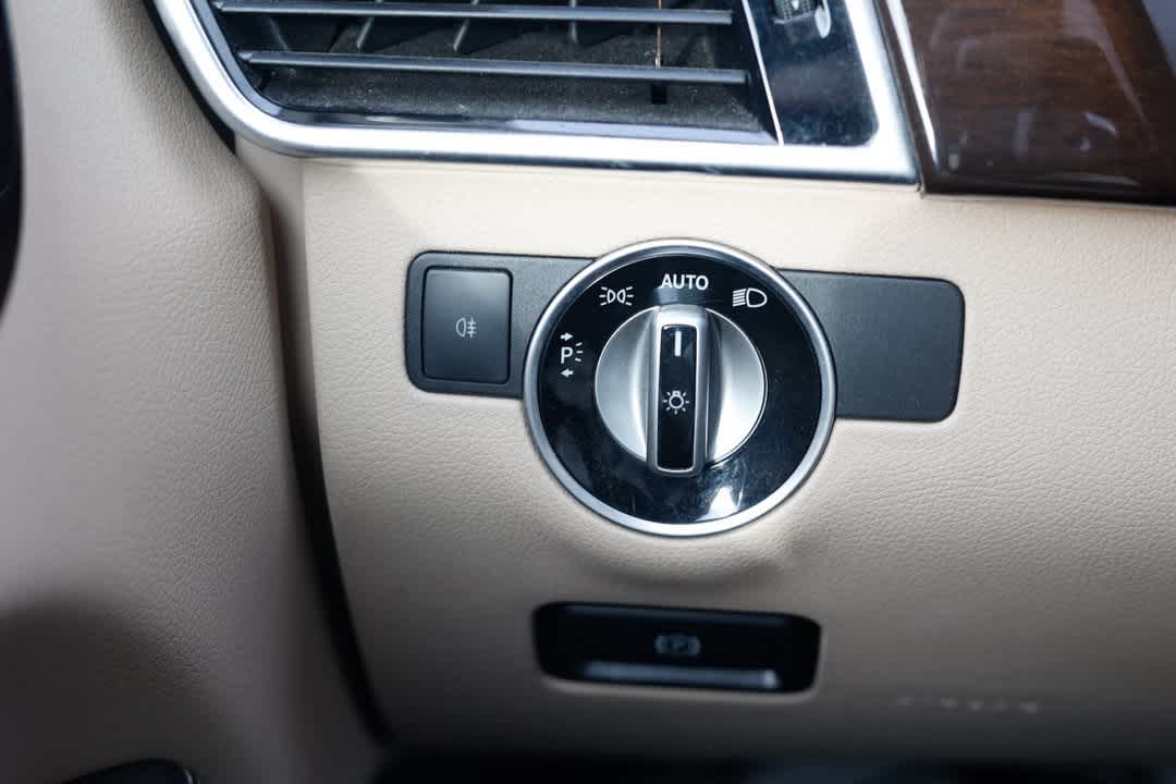 Thumbnail: 2018 Mercedes-Benz GLS - 27