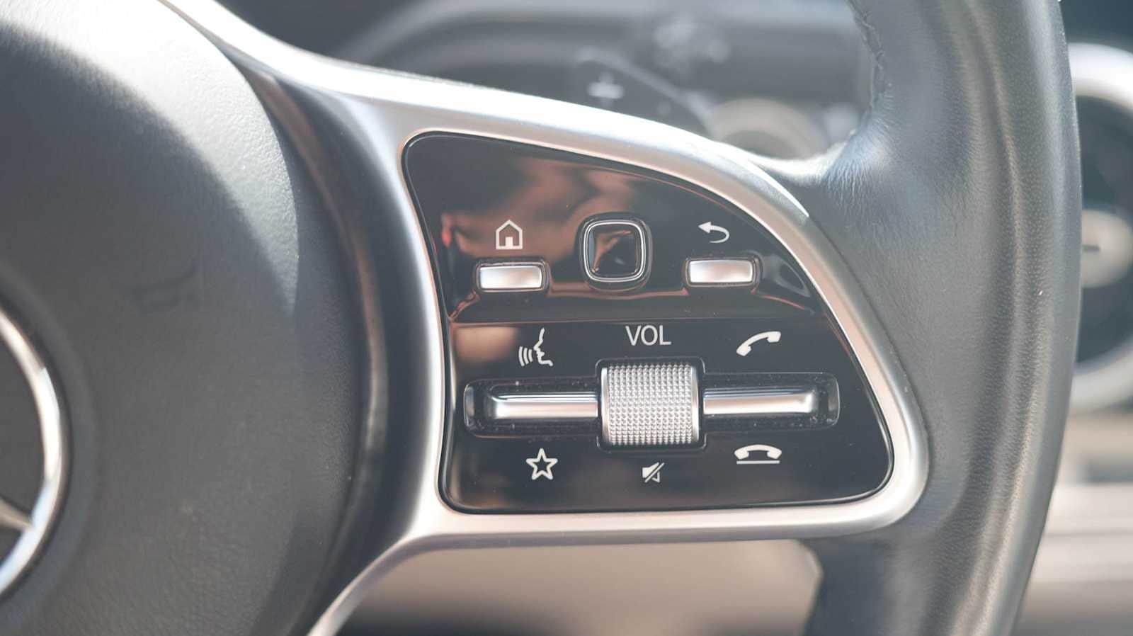 Thumbnail: 2022 Mercedes-Benz GLA - 40