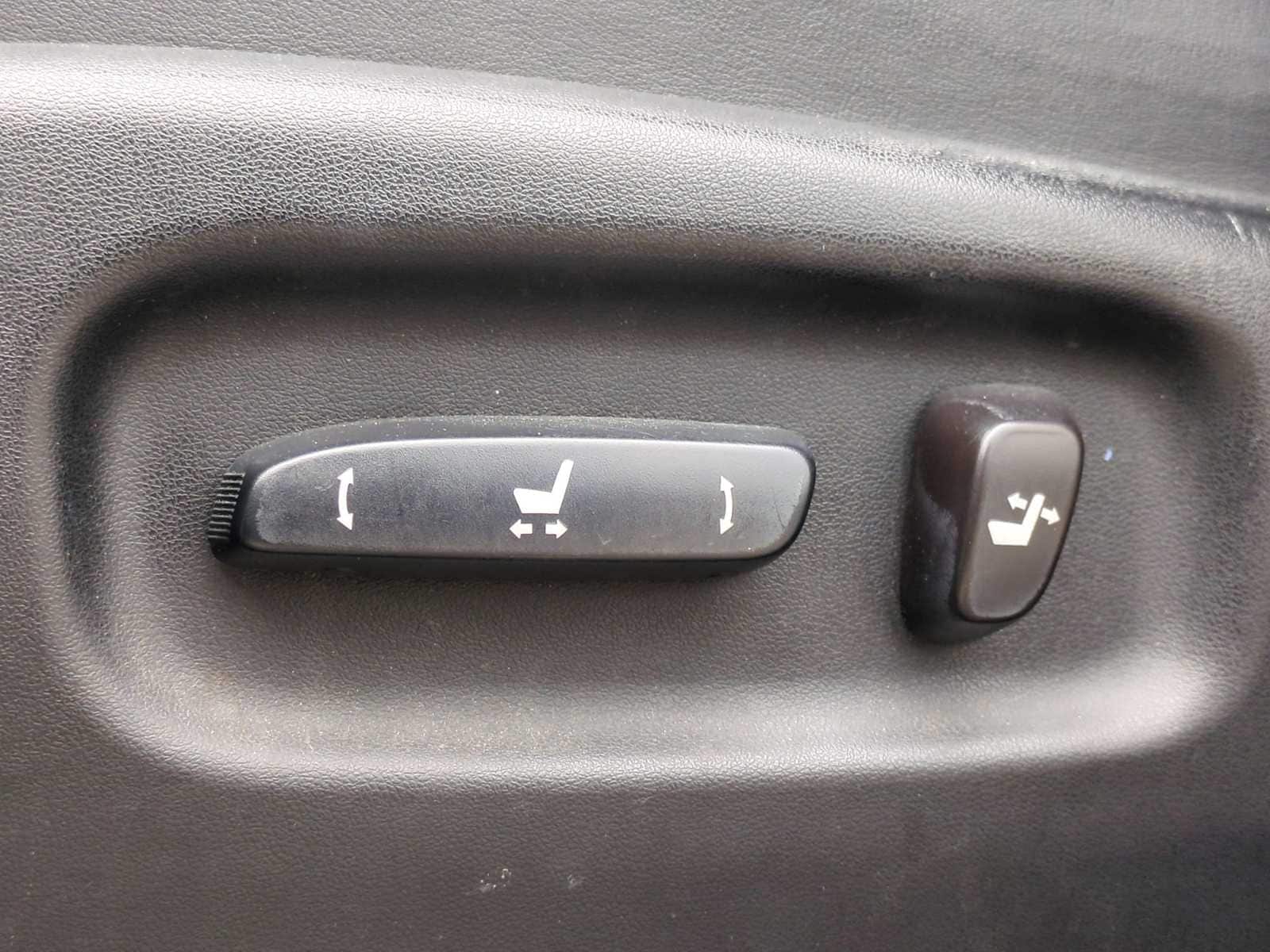 Thumbnail: 2010 Lexus RX - 18