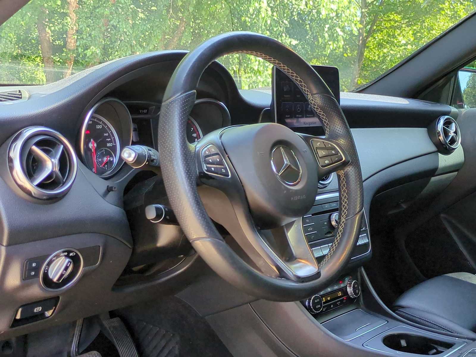 Thumbnail: 2018 Mercedes-Benz GLA - 10
