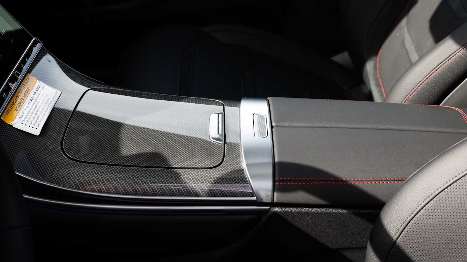 Thumbnail: 2026 Mercedes-Benz GLC - 28