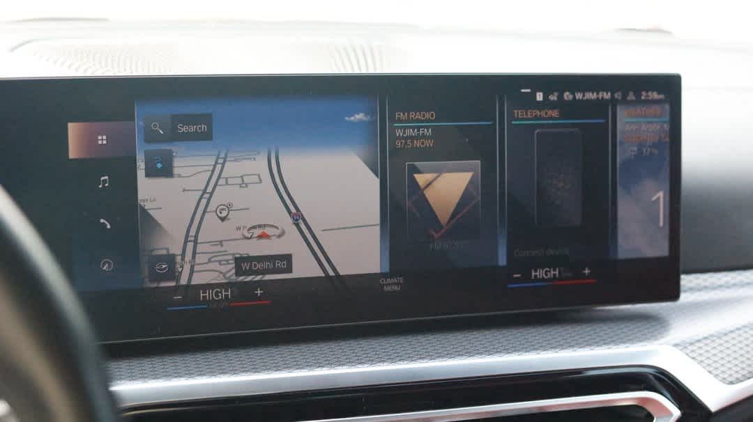 Thumbnail: 2022 BMW i4 - 38