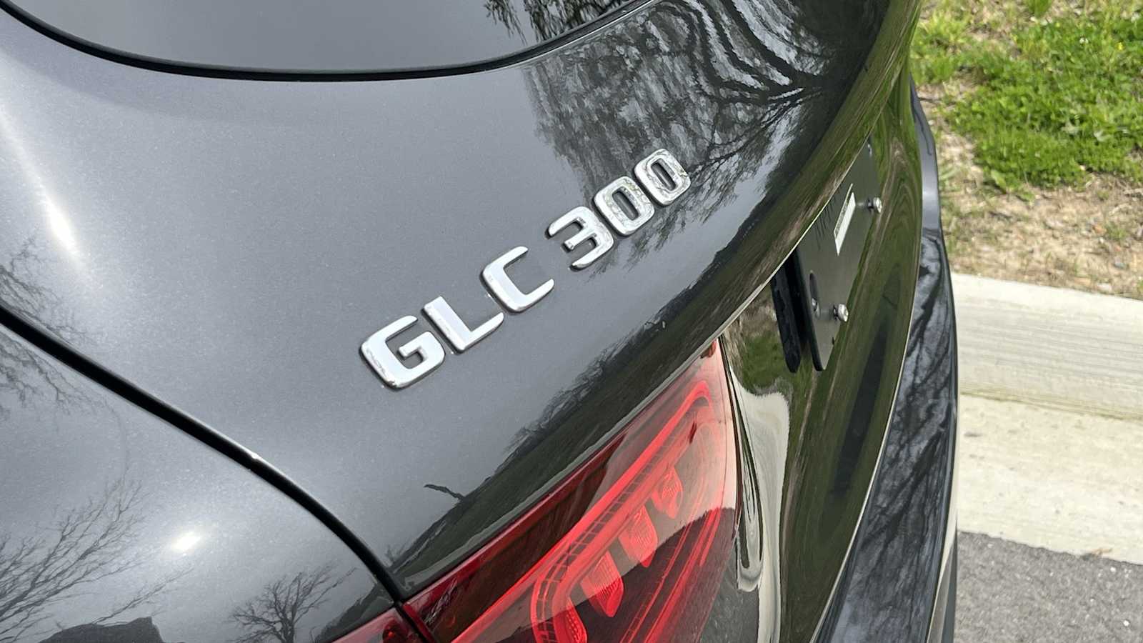 Thumbnail: 2022 Mercedes-Benz GLC - 14