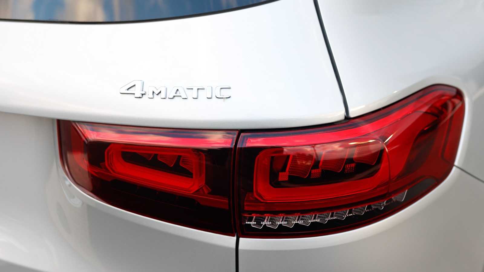 Thumbnail: 2023 Mercedes-Benz GLB - 13