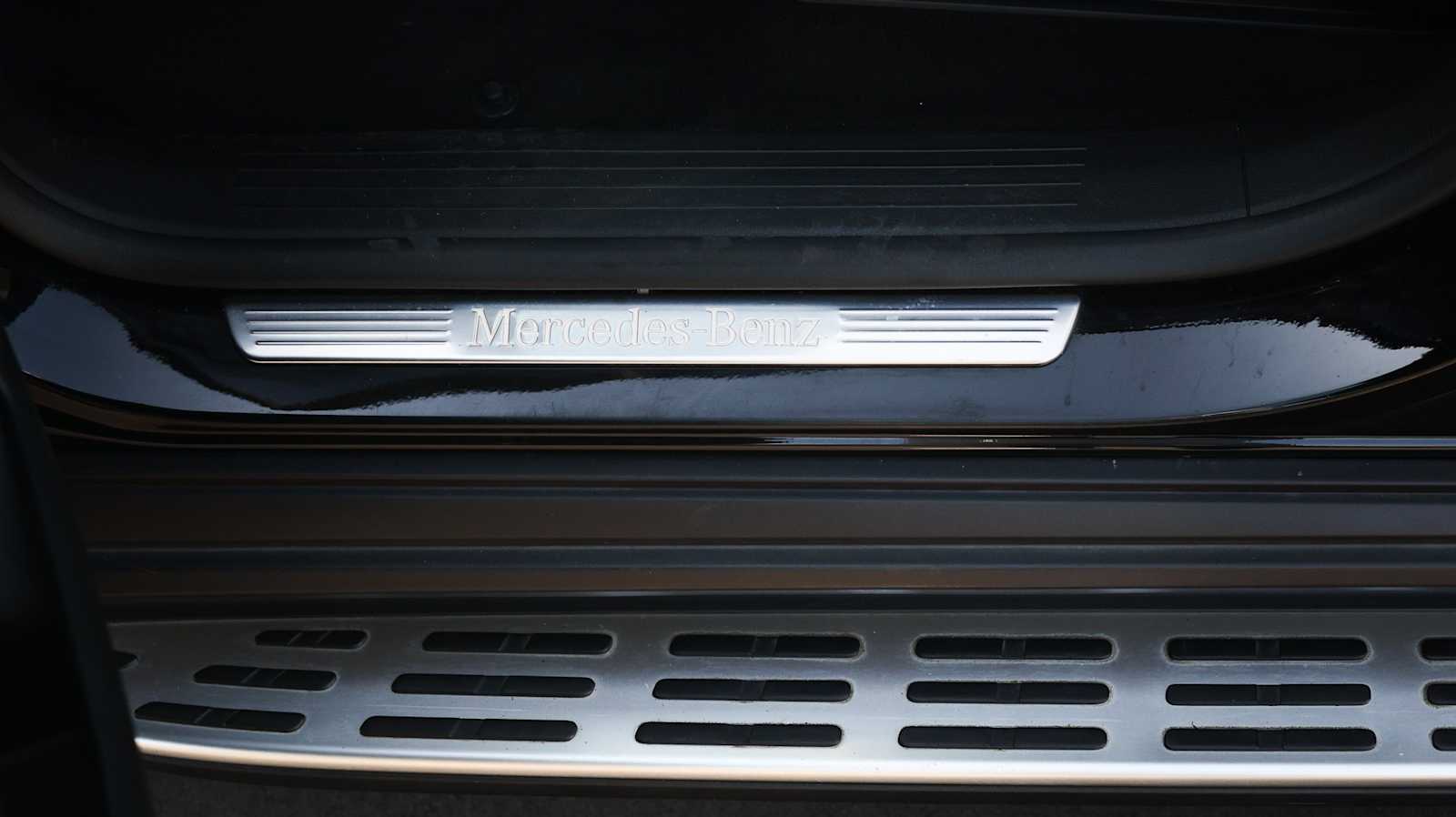 Thumbnail: 2022 Mercedes-Benz GLS - 28