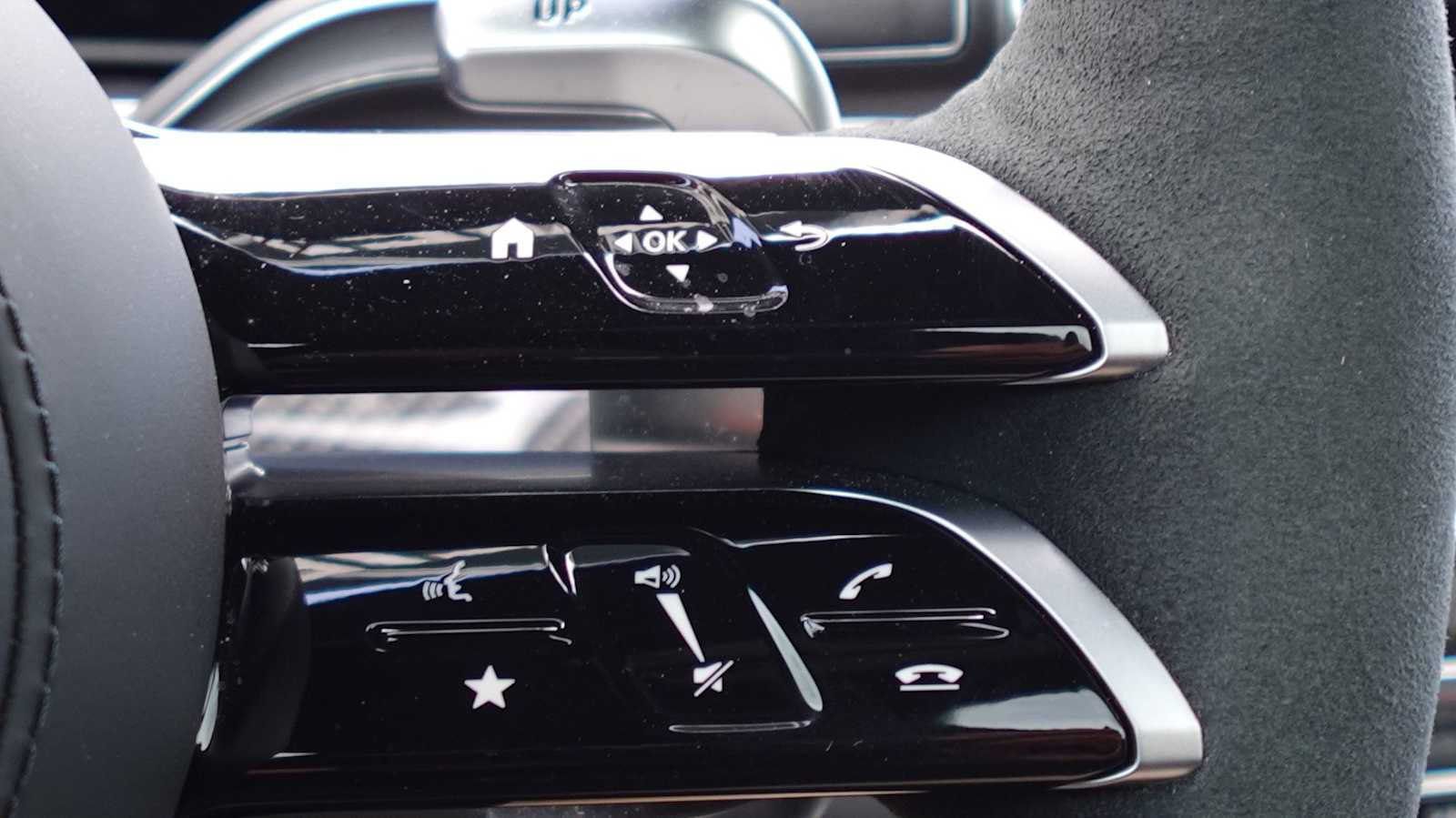 Thumbnail: 2025 Mercedes-Benz GL-Class - 37