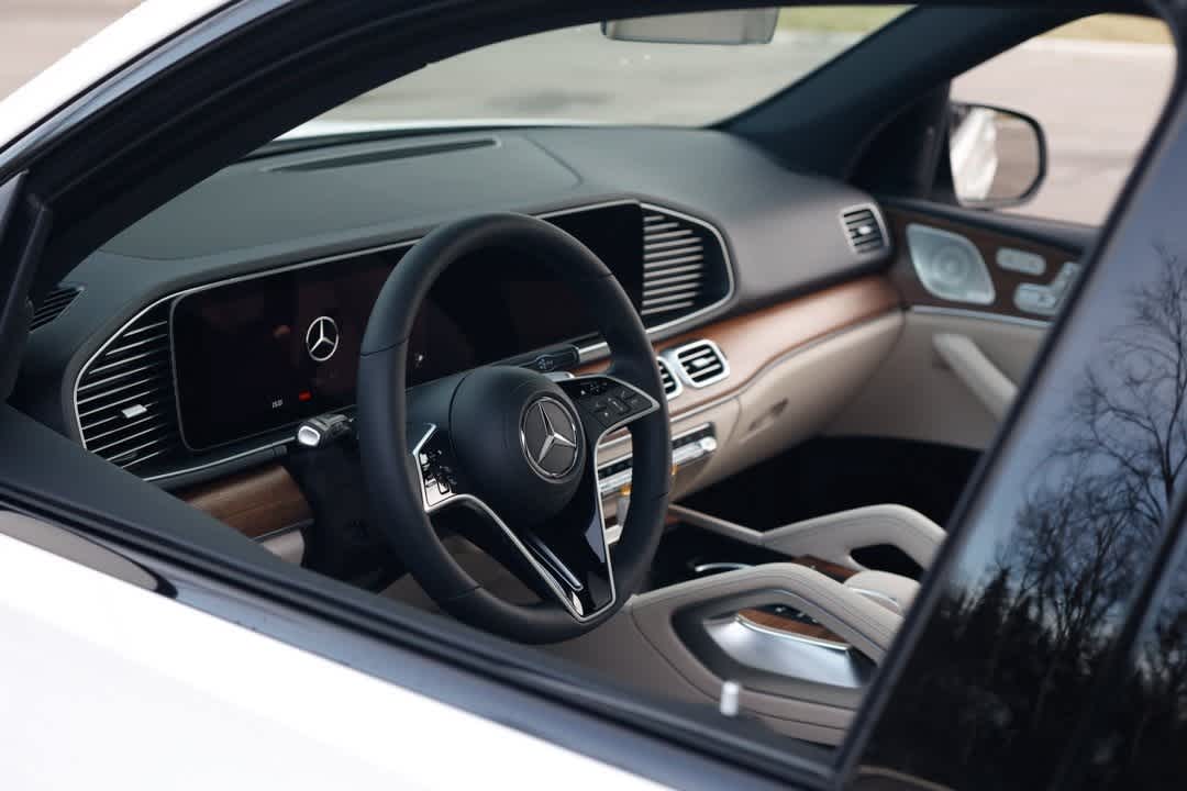 Thumbnail: 2026 Mercedes-Benz GLE - 17