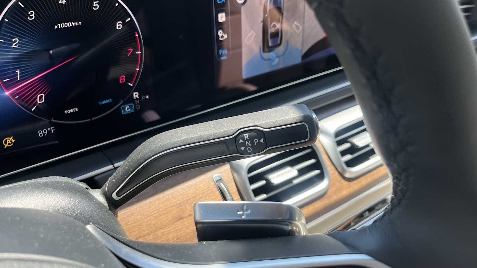 Thumbnail: 2026 Mercedes-Benz GLE - 50