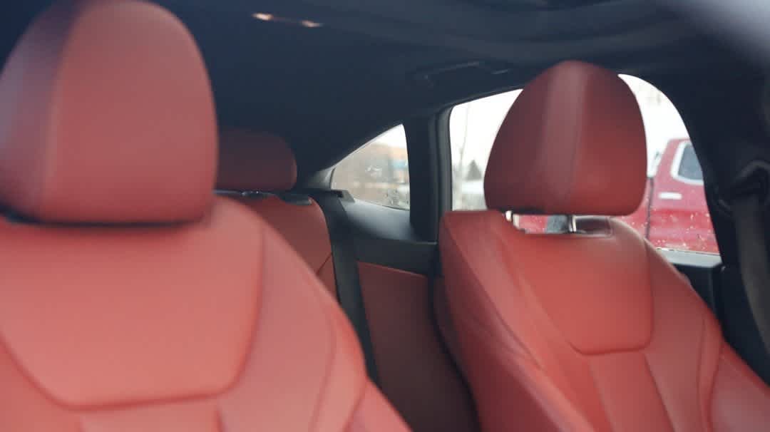 Thumbnail: 2022 BMW i4 - 21