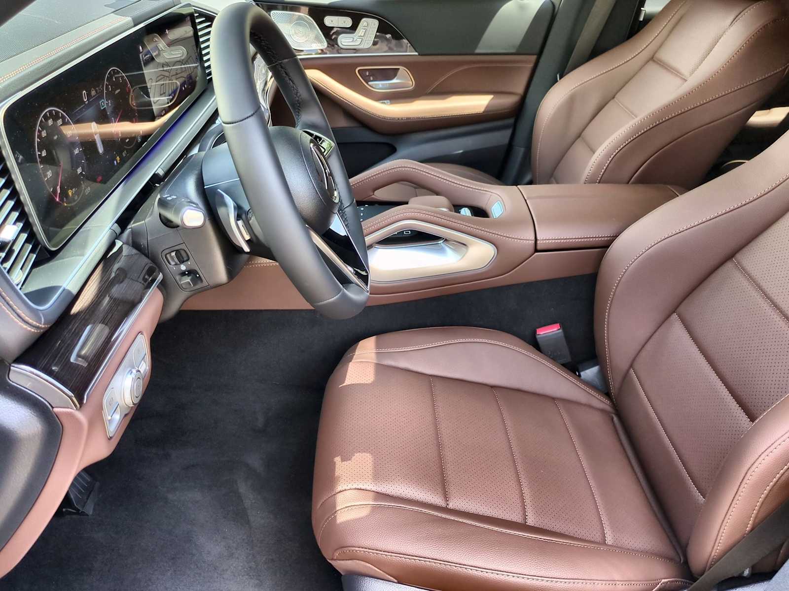 2025 Mercedes-Benz GLS 450 4MATIC 17