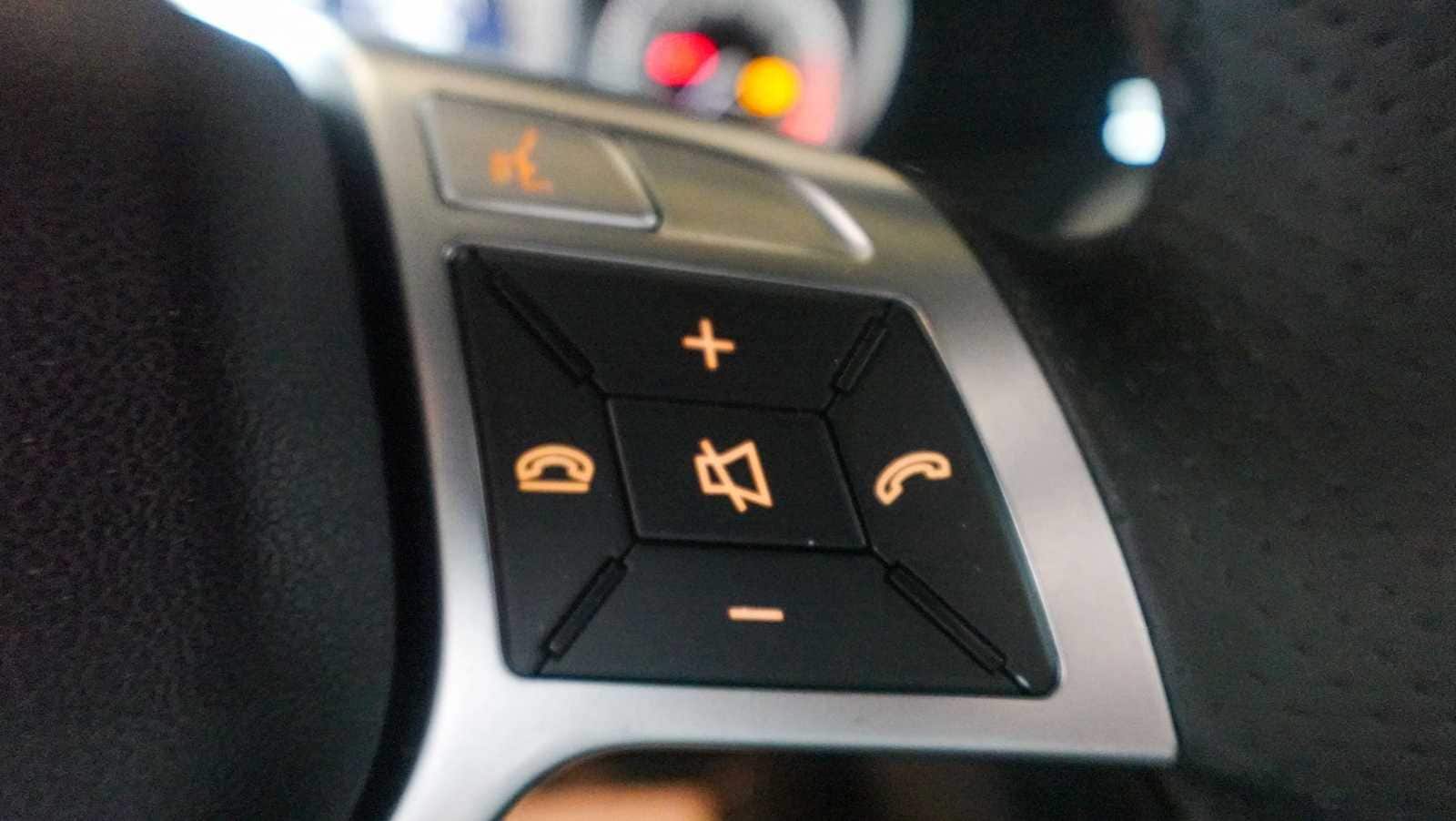 Thumbnail: 2015 Mercedes-Benz C-Class - 29