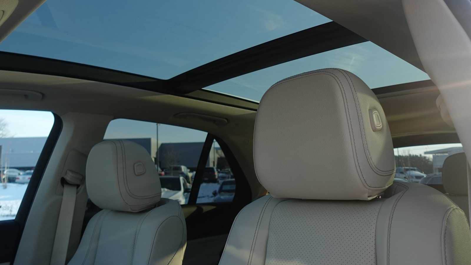 Thumbnail: 2026 Mercedes-Benz GLE - 25