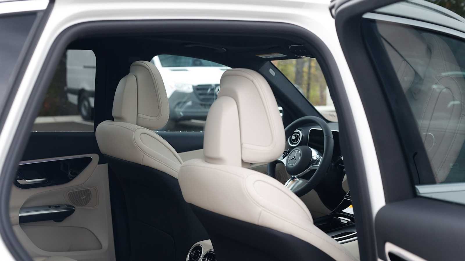 Thumbnail: 2026 Mercedes-Benz GLC - 16