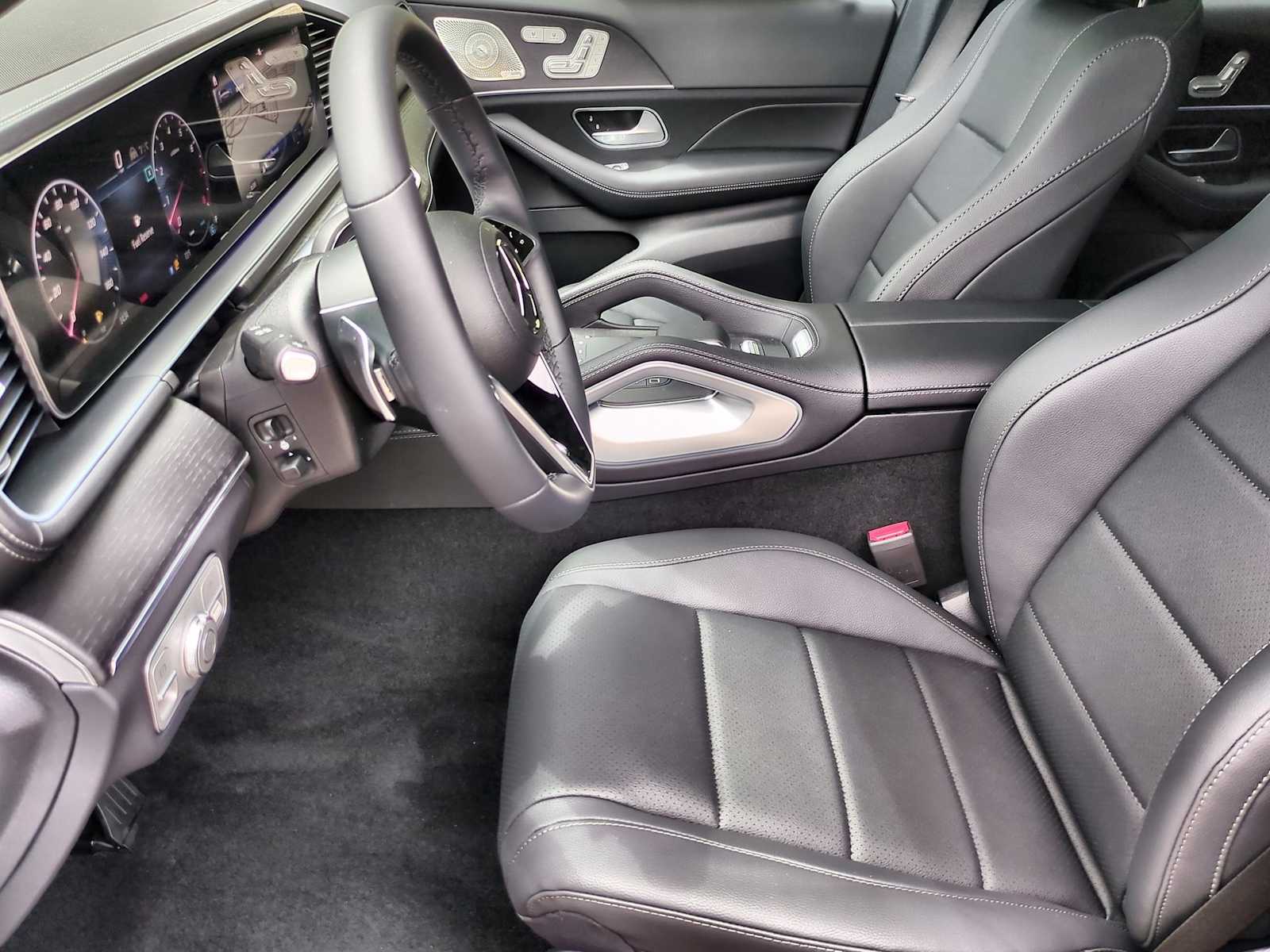 Thumbnail: 2025 Mercedes-Benz GLS - 16