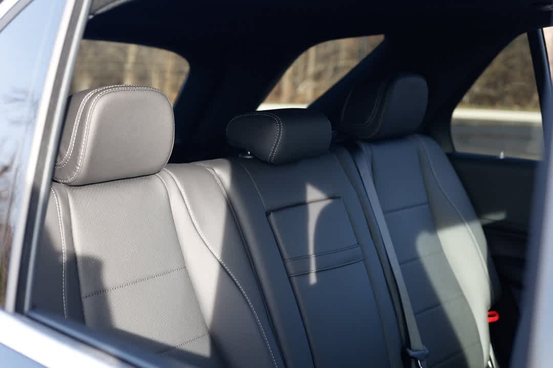 Thumbnail: 2026 Mercedes-Benz GLE - 13