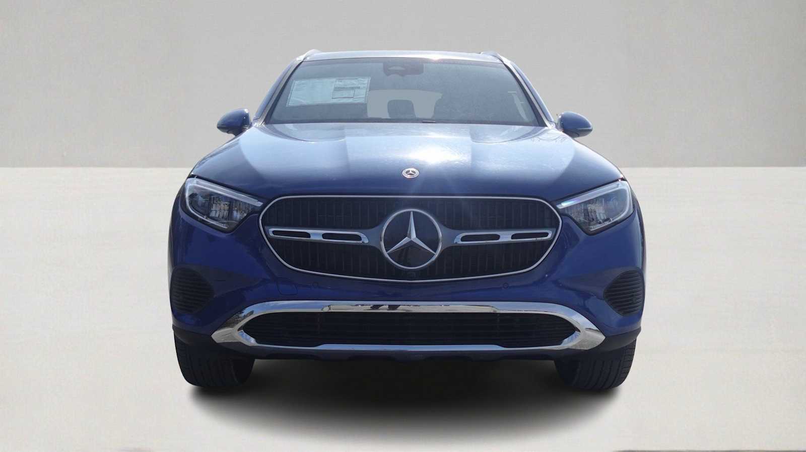 Thumbnail: 2026 Mercedes-Benz GLC - 2