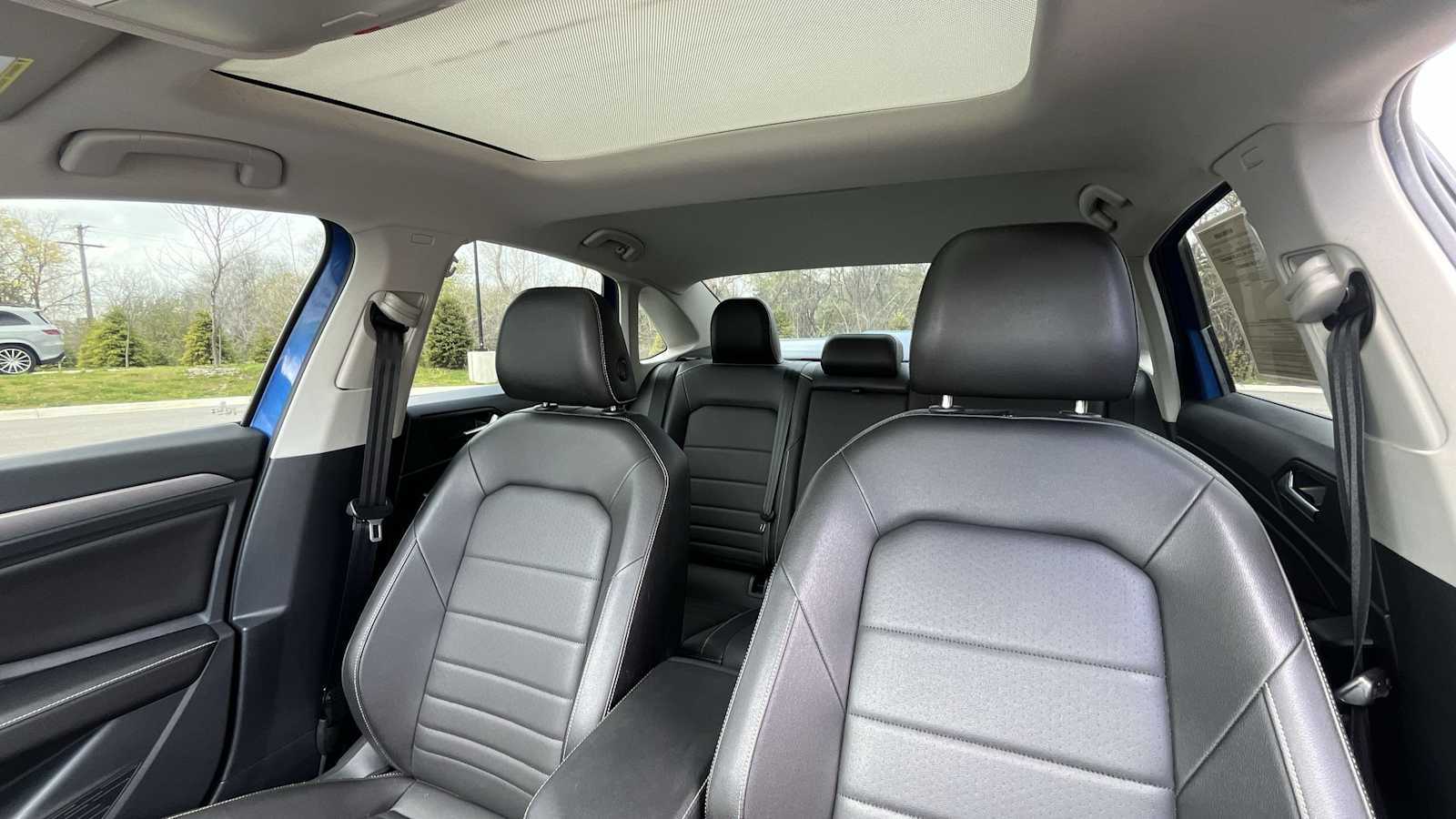 Thumbnail: 2023 Volkswagen Jetta - 10