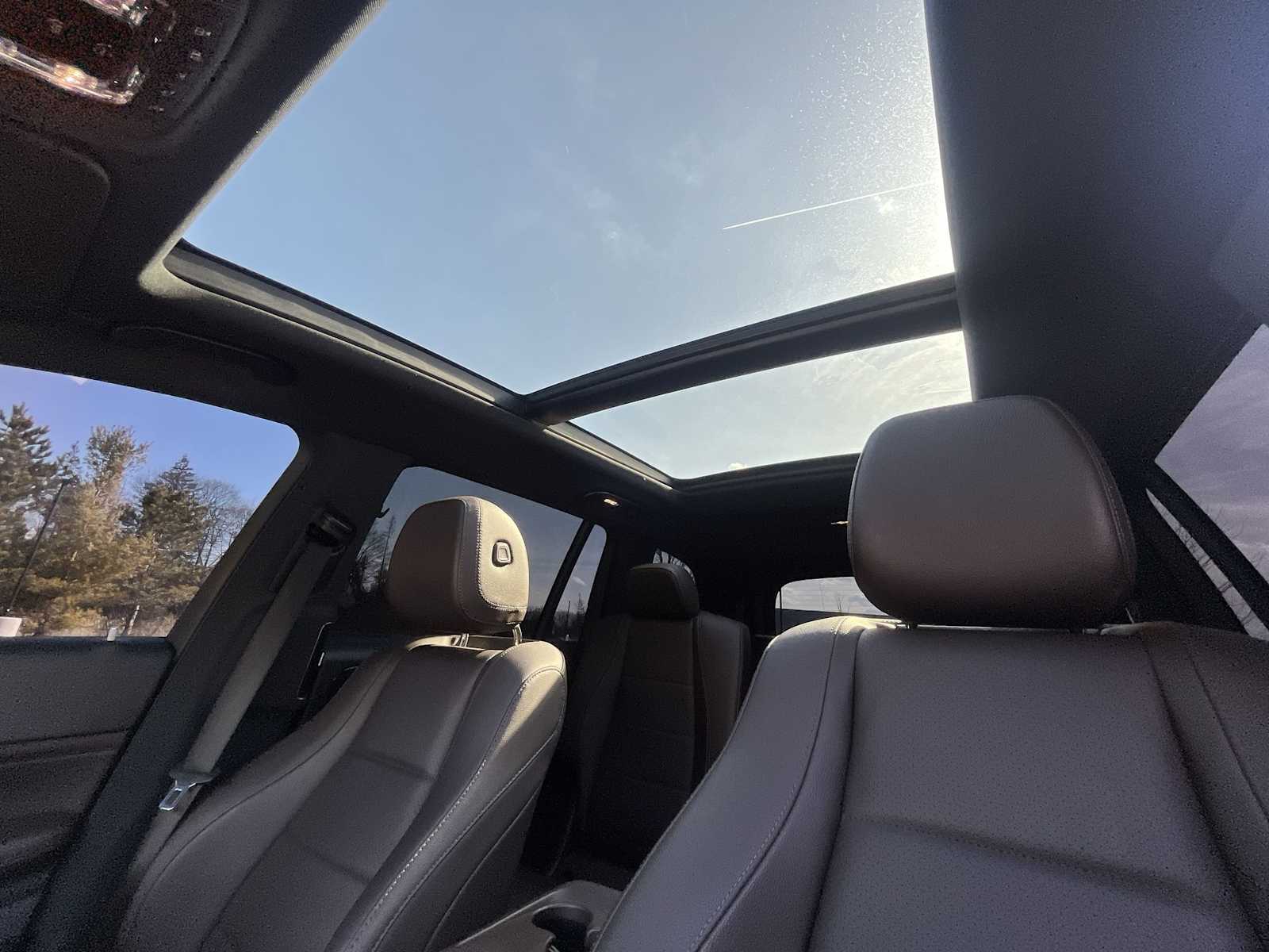 Thumbnail: 2022 Mercedes-Benz GLS - 24