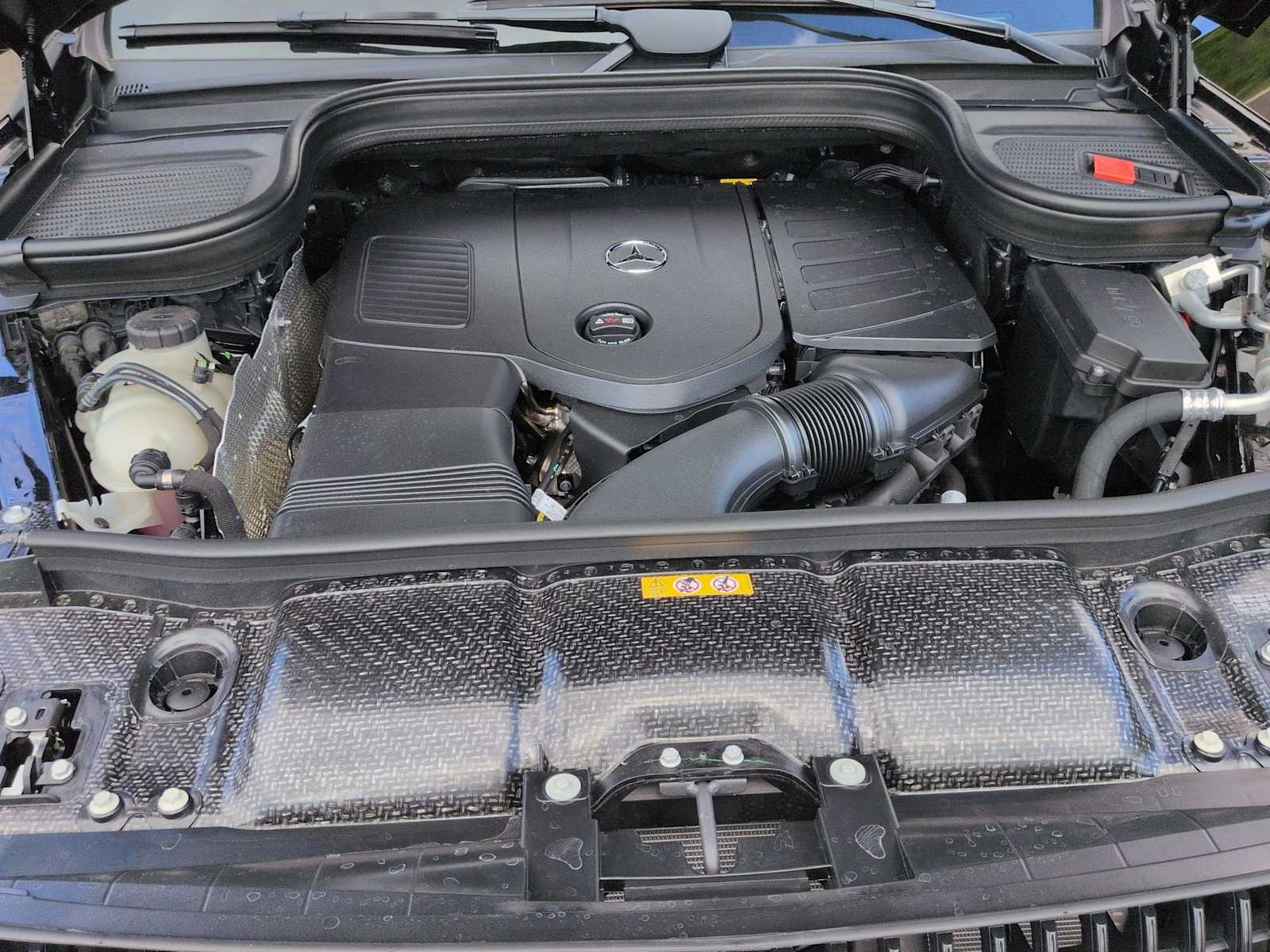 Thumbnail: 2025 Mercedes-Benz GLE - 15