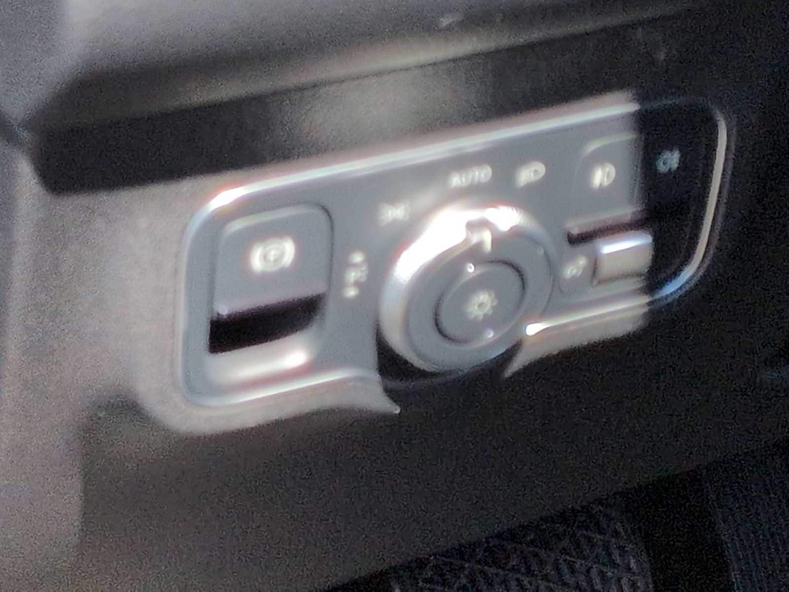 Thumbnail: 2026 Mercedes-Benz GLB - 18