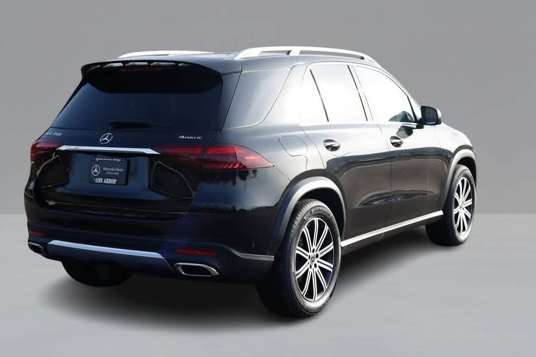 Thumbnail: 2026 Mercedes-Benz GLE - 5