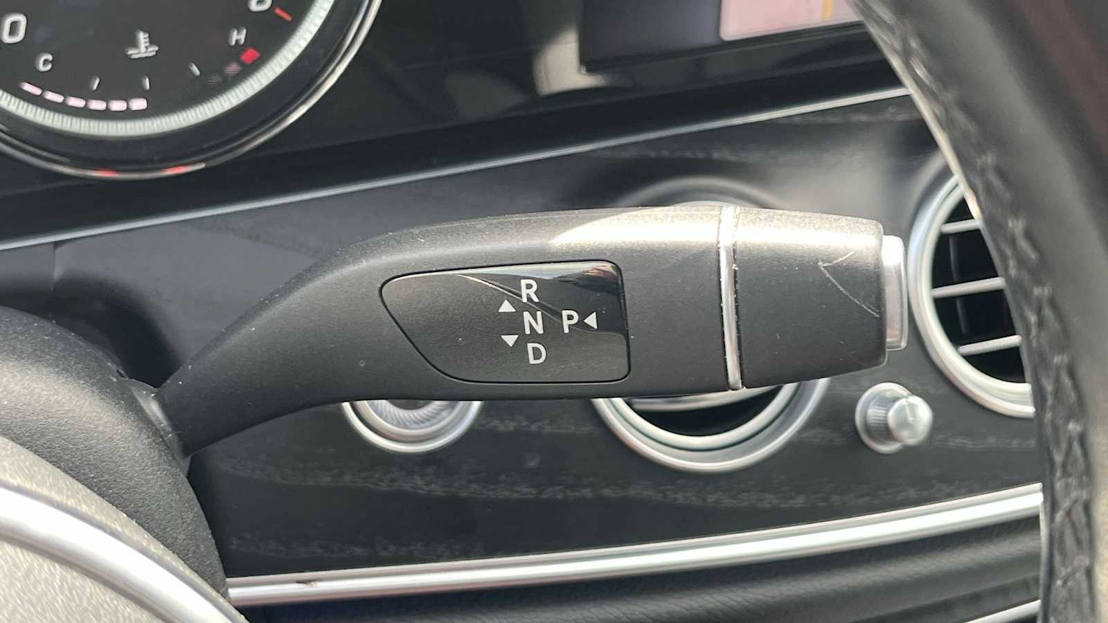 Thumbnail: 2019 Mercedes-Benz E-Class - 48