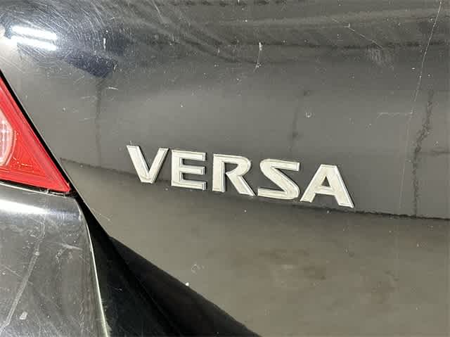 2012 Nissan Versa 1.8 S 15