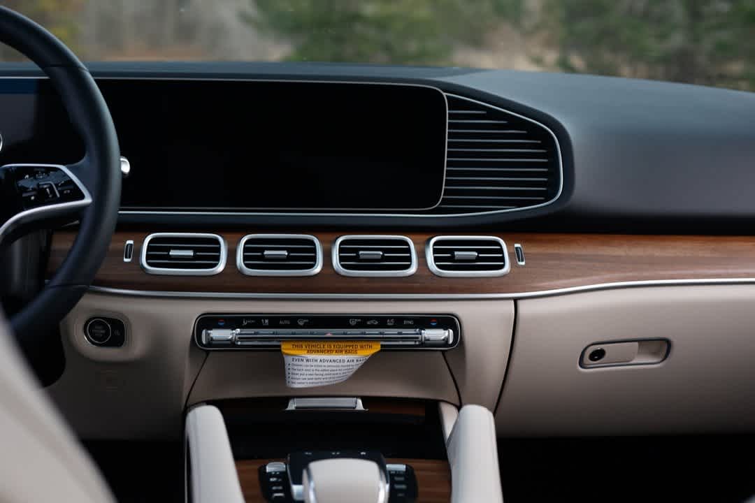 Thumbnail: 2026 Mercedes-Benz GLE - 19