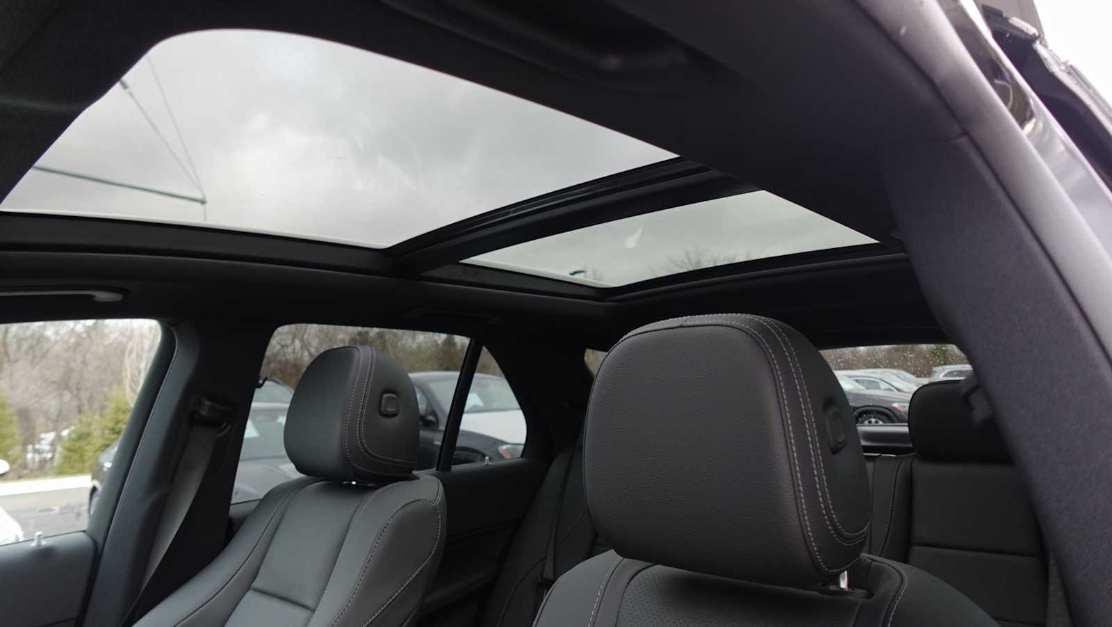 Thumbnail: 2026 Mercedes-Benz GLE - 29