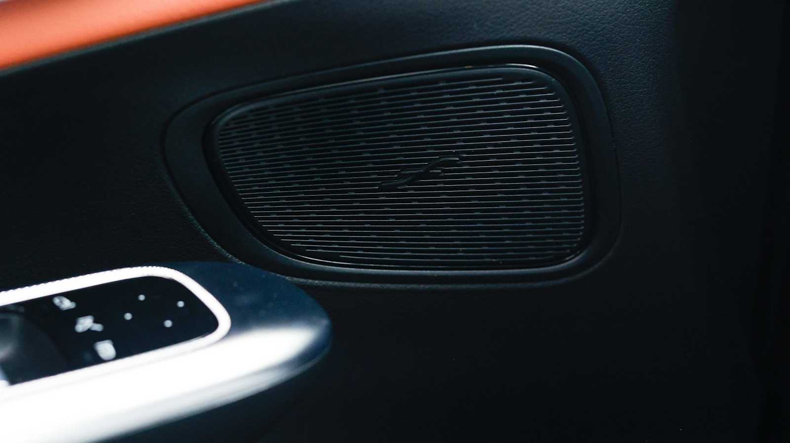 Thumbnail: 2026 Mercedes-Benz GLC - 35