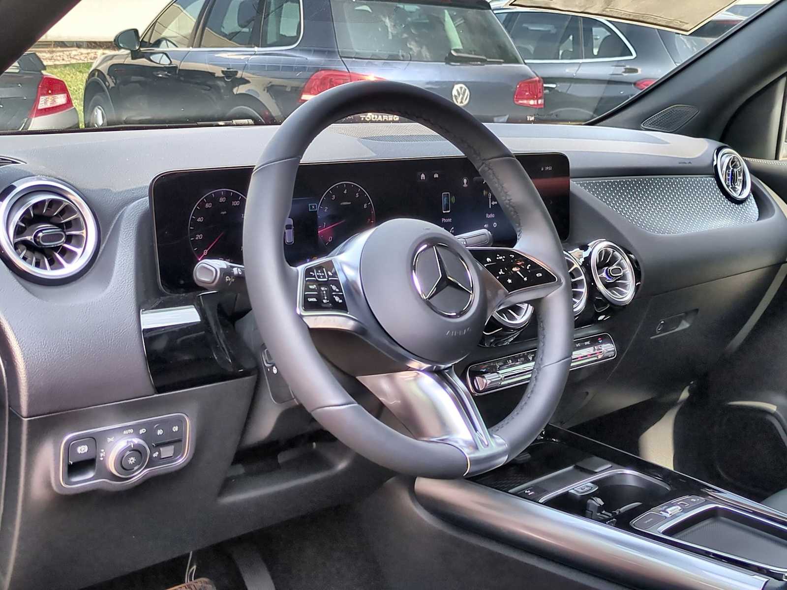 Thumbnail: 2025 Mercedes-Benz GLA - 10