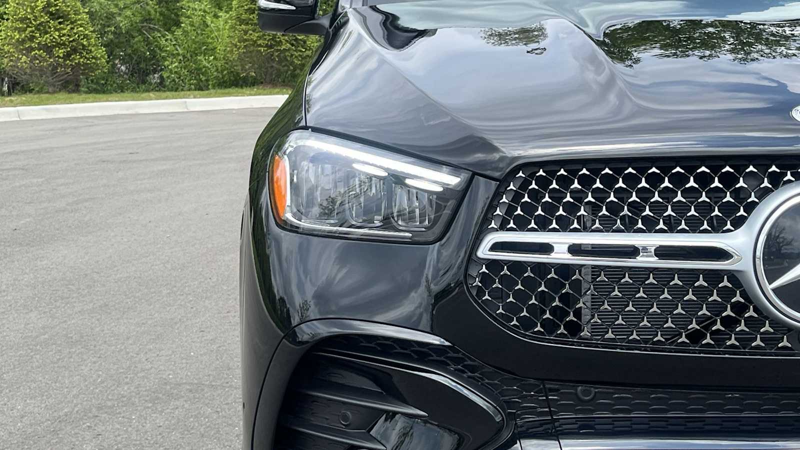 Thumbnail: 2026 Mercedes-Benz GLE - 22