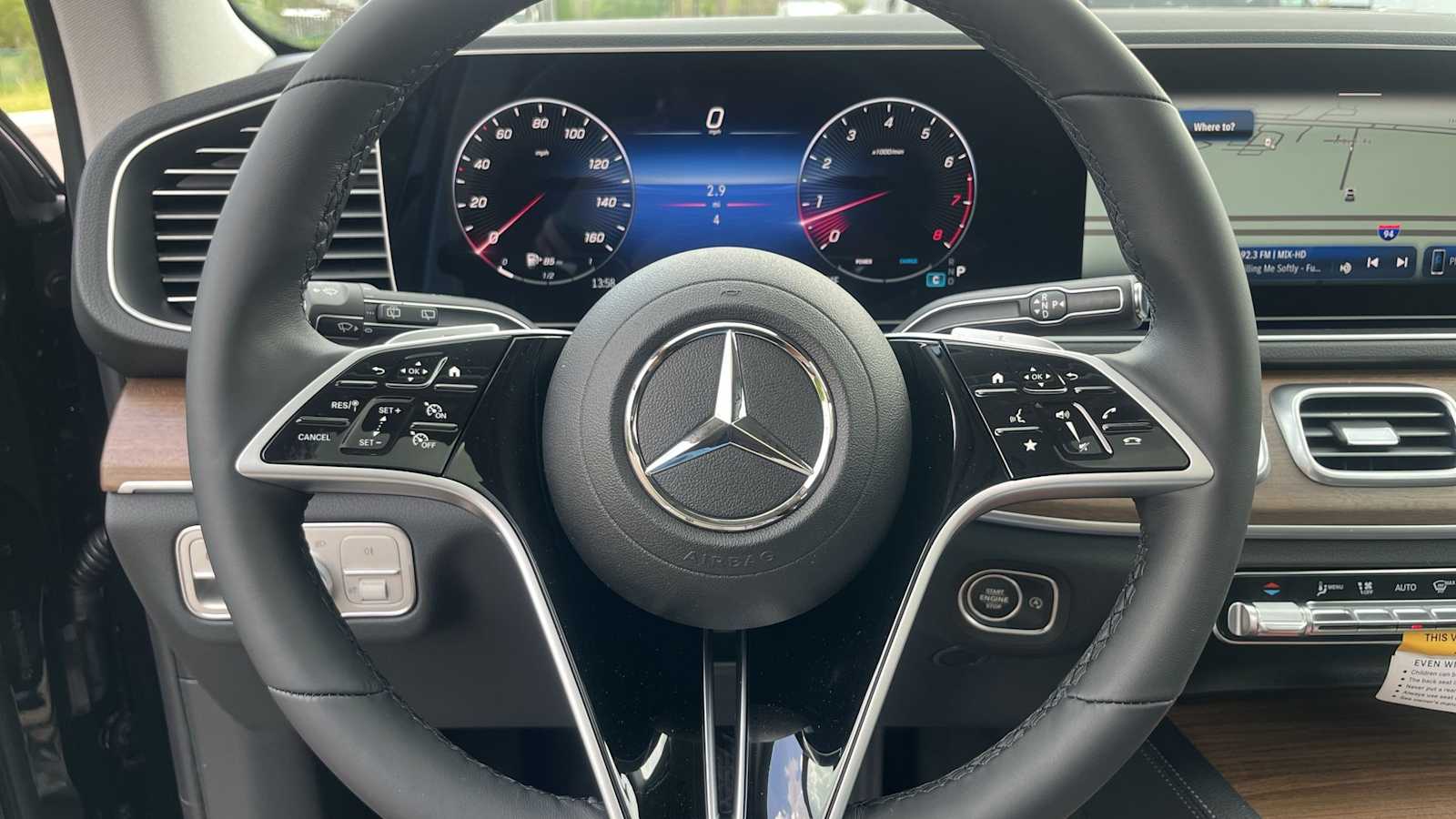 Thumbnail: 2026 Mercedes-Benz GLE - 40