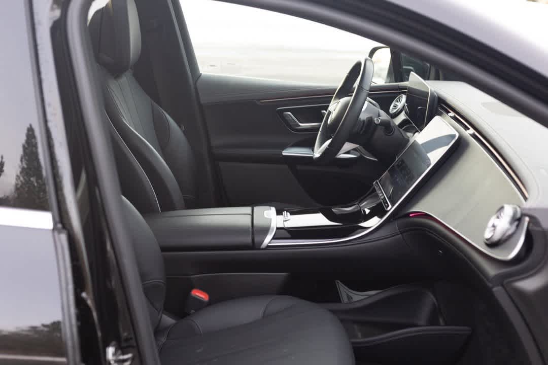 Thumbnail: 2023 Mercedes-Benz EQE - 35