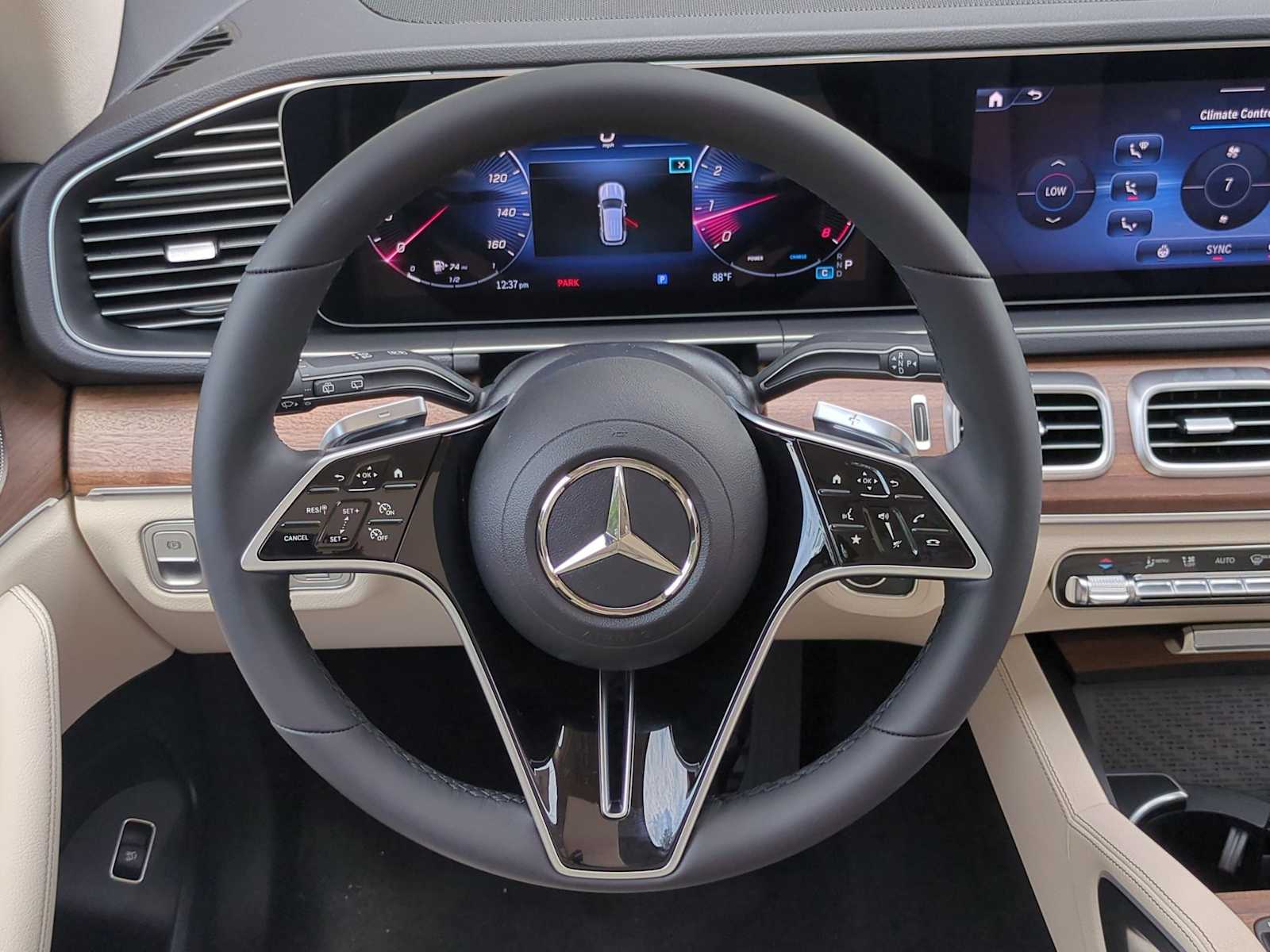 Thumbnail: 2026 Mercedes-Benz GLE - 25