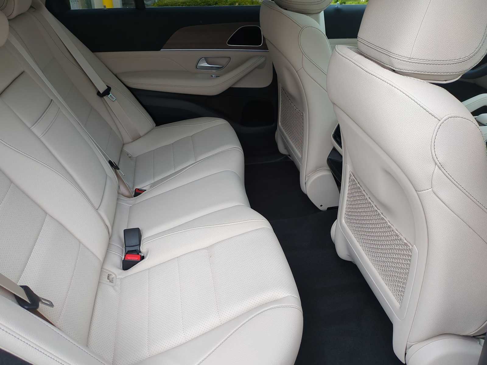 Thumbnail: 2025 Mercedes-Benz GLE - 21