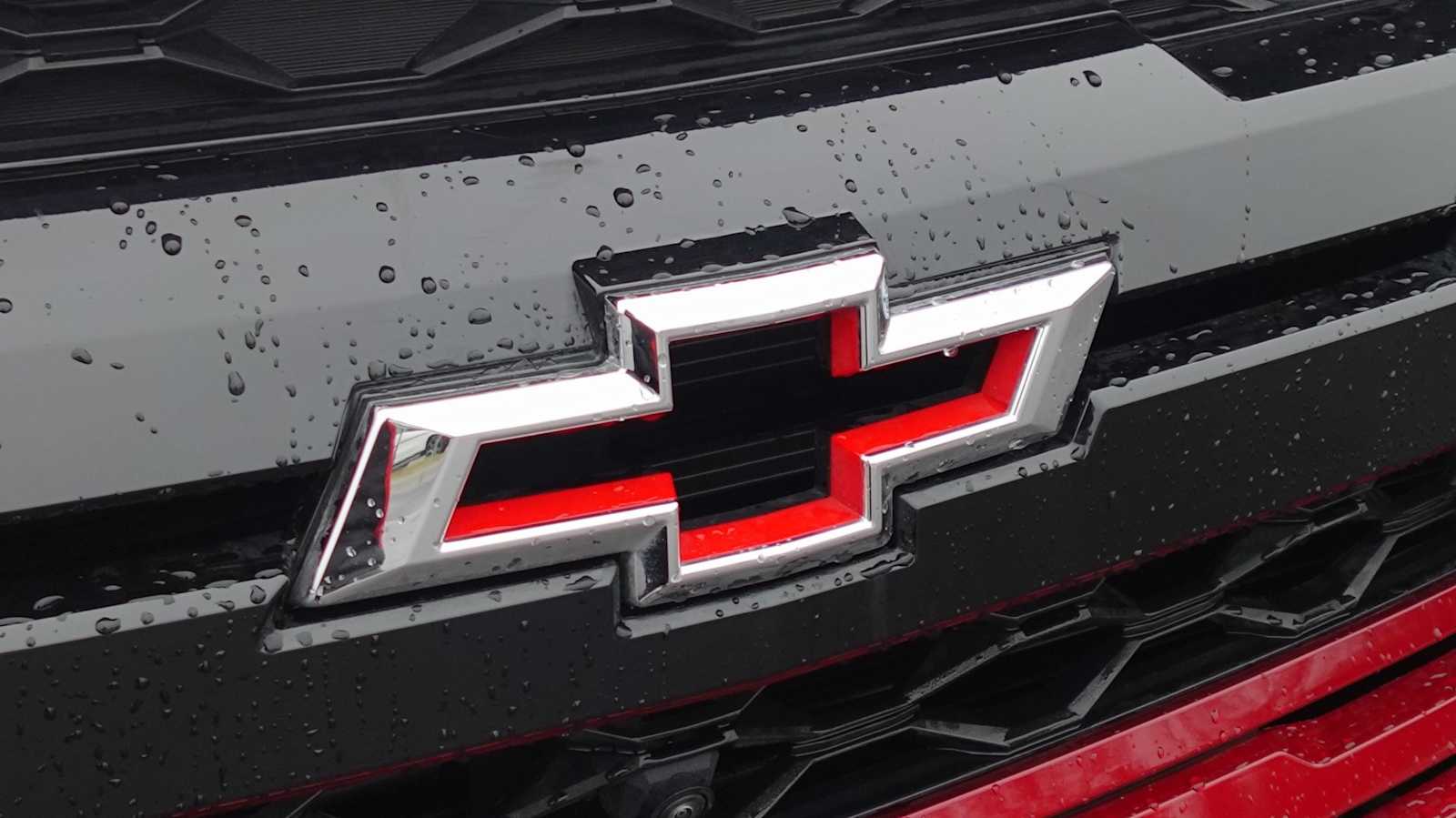 Thumbnail: 2024 Chevrolet Colorado - 14