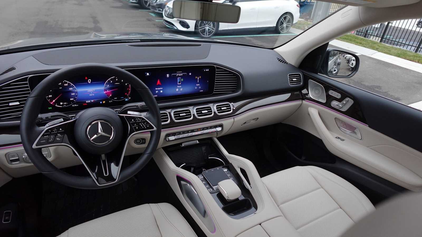 Thumbnail: 2026 Mercedes-Benz GLE - 30