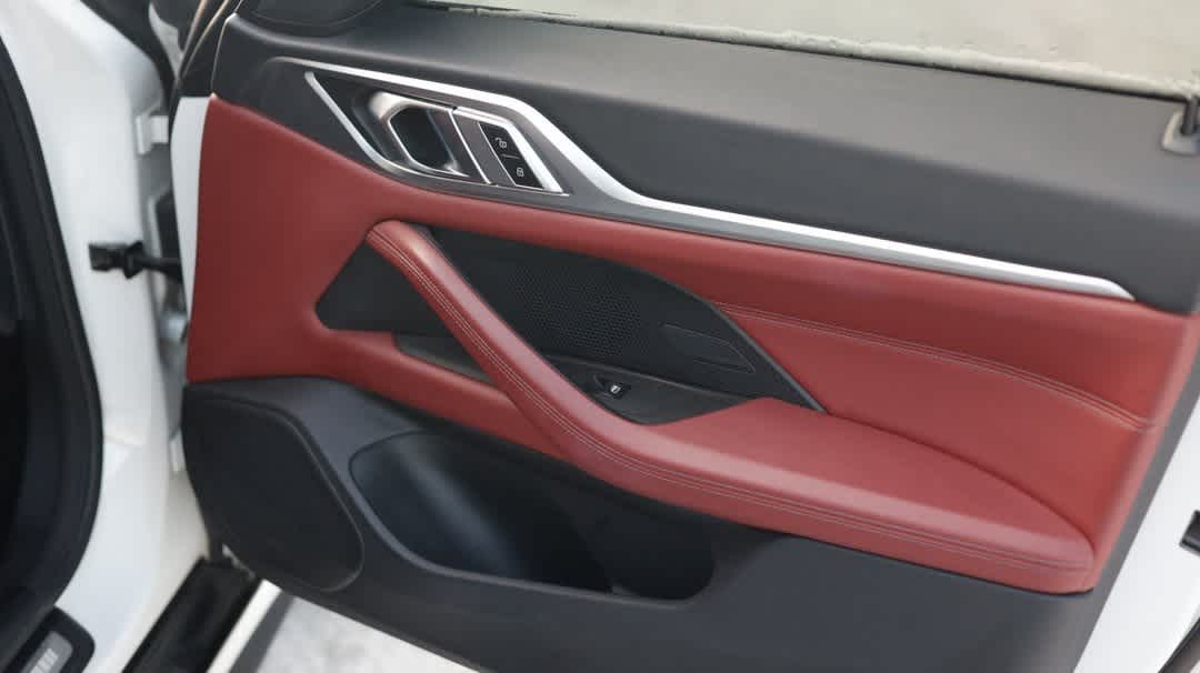 Thumbnail: 2022 BMW i4 - 29