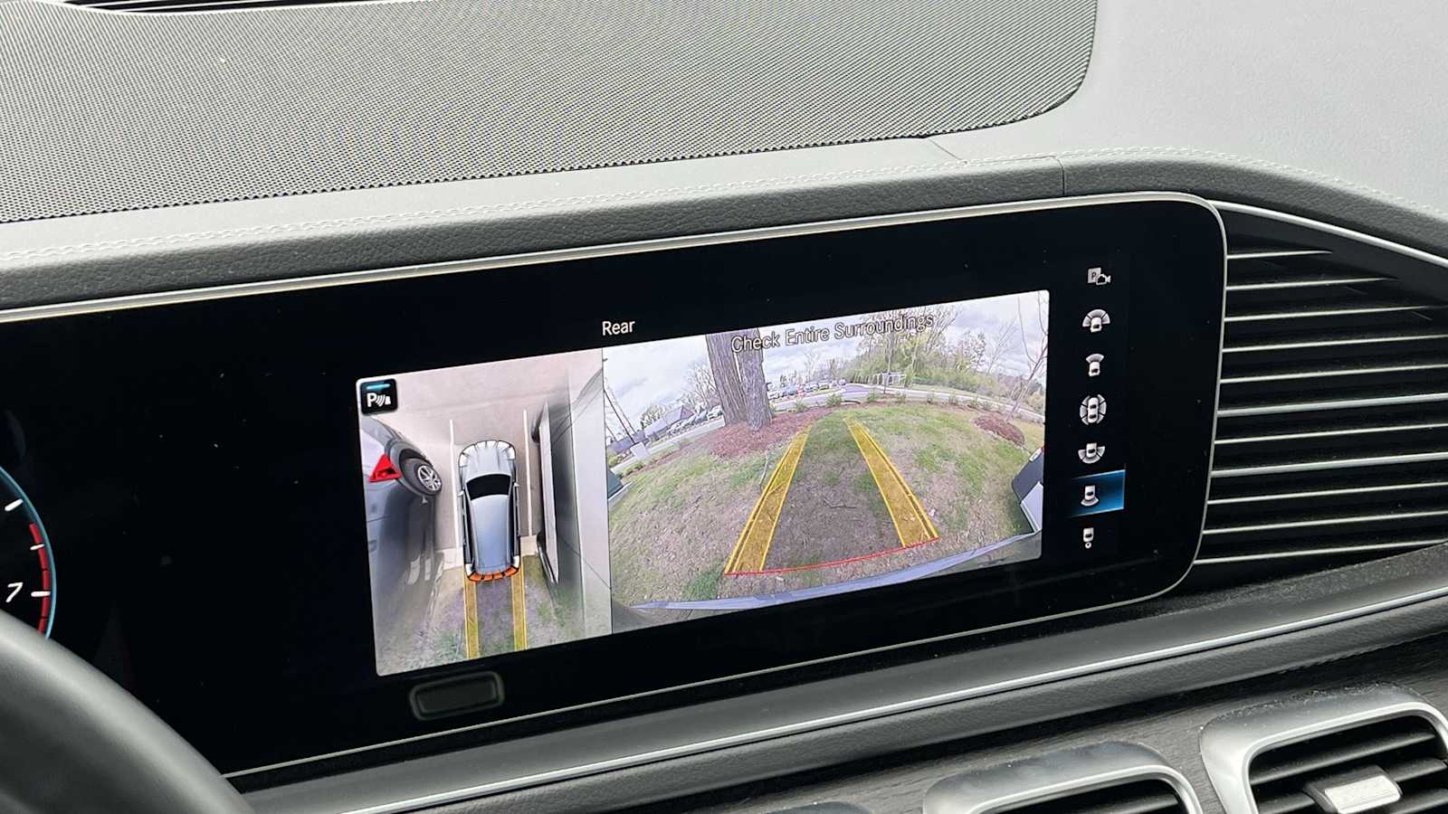 Thumbnail: 2022 Mercedes-Benz GLS - 46