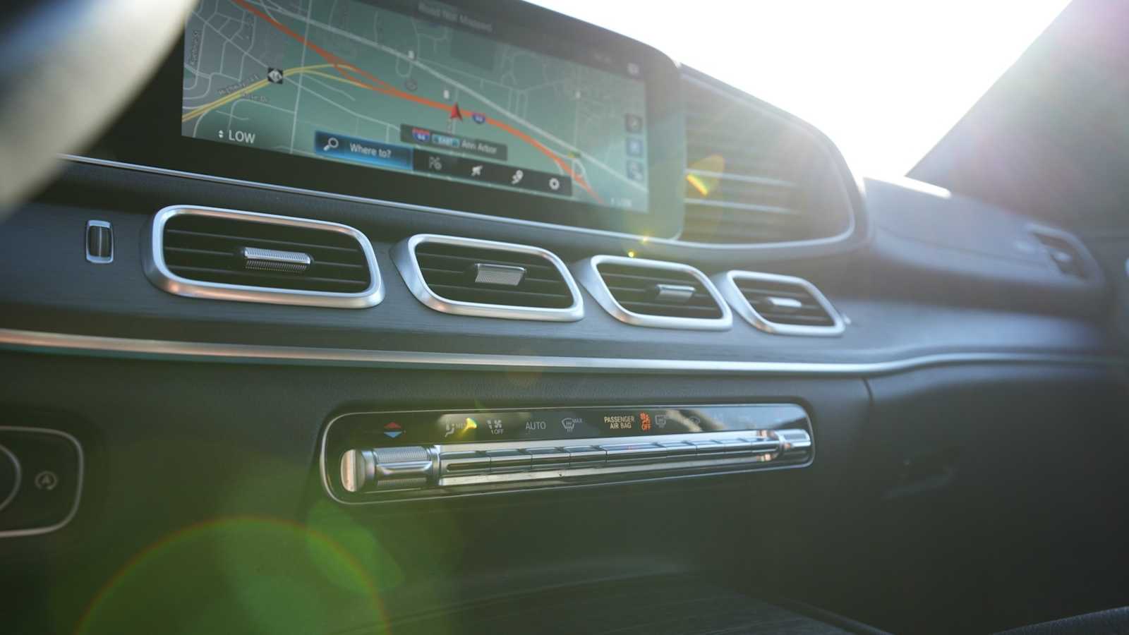 Thumbnail: 2020 Mercedes-Benz GLS - 24