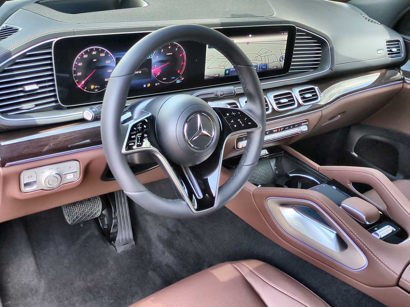 2025 Mercedes-Benz GLS 450 4MATIC 10