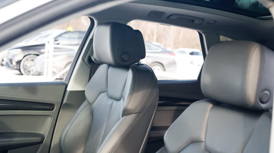 Thumbnail: 2020 Audi Q5 - 16