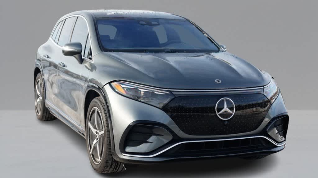 Thumbnail: 2023 Mercedes-Benz EQS - 3